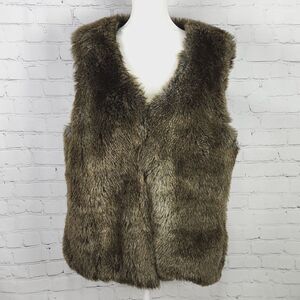 Apt. 9 faux fur vest
